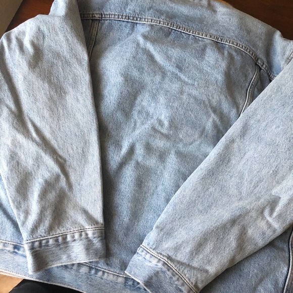 Levis Reversible Faux Fur Denim Dad Trucker Jacket - Picture 6 of 10